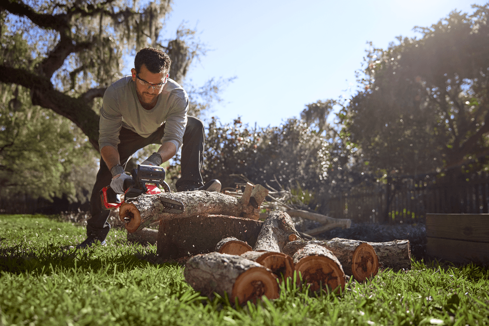 CRAFTSMAN V20* BRUSHLESS RP™ Chainsaw in use