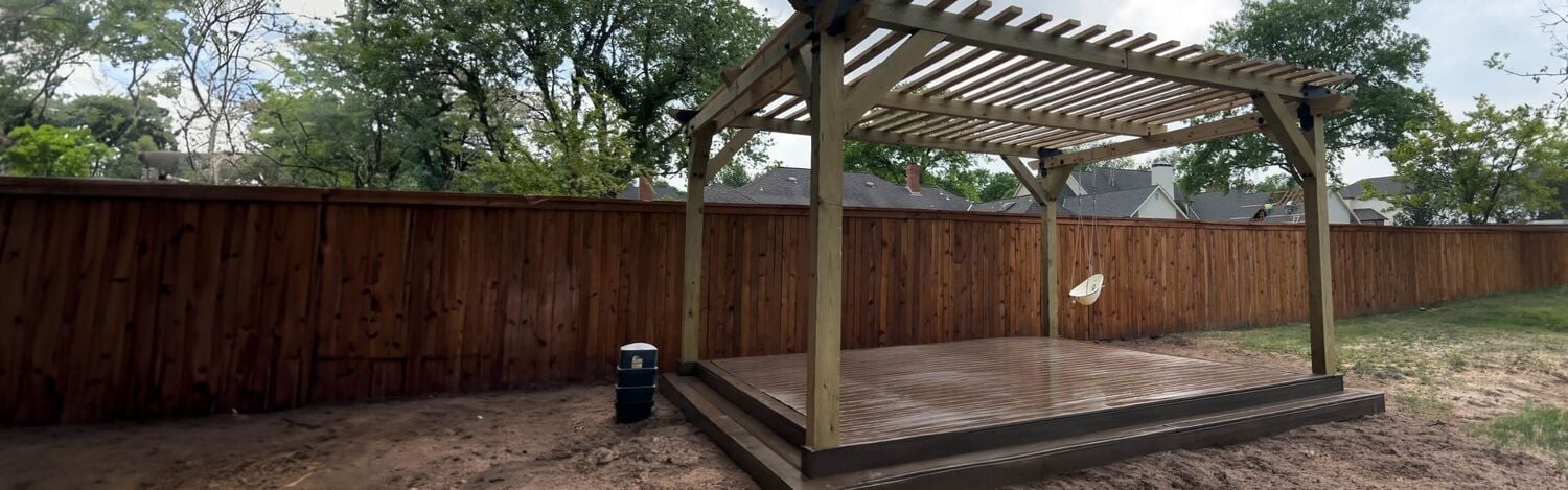 Craftsman Pergola Image