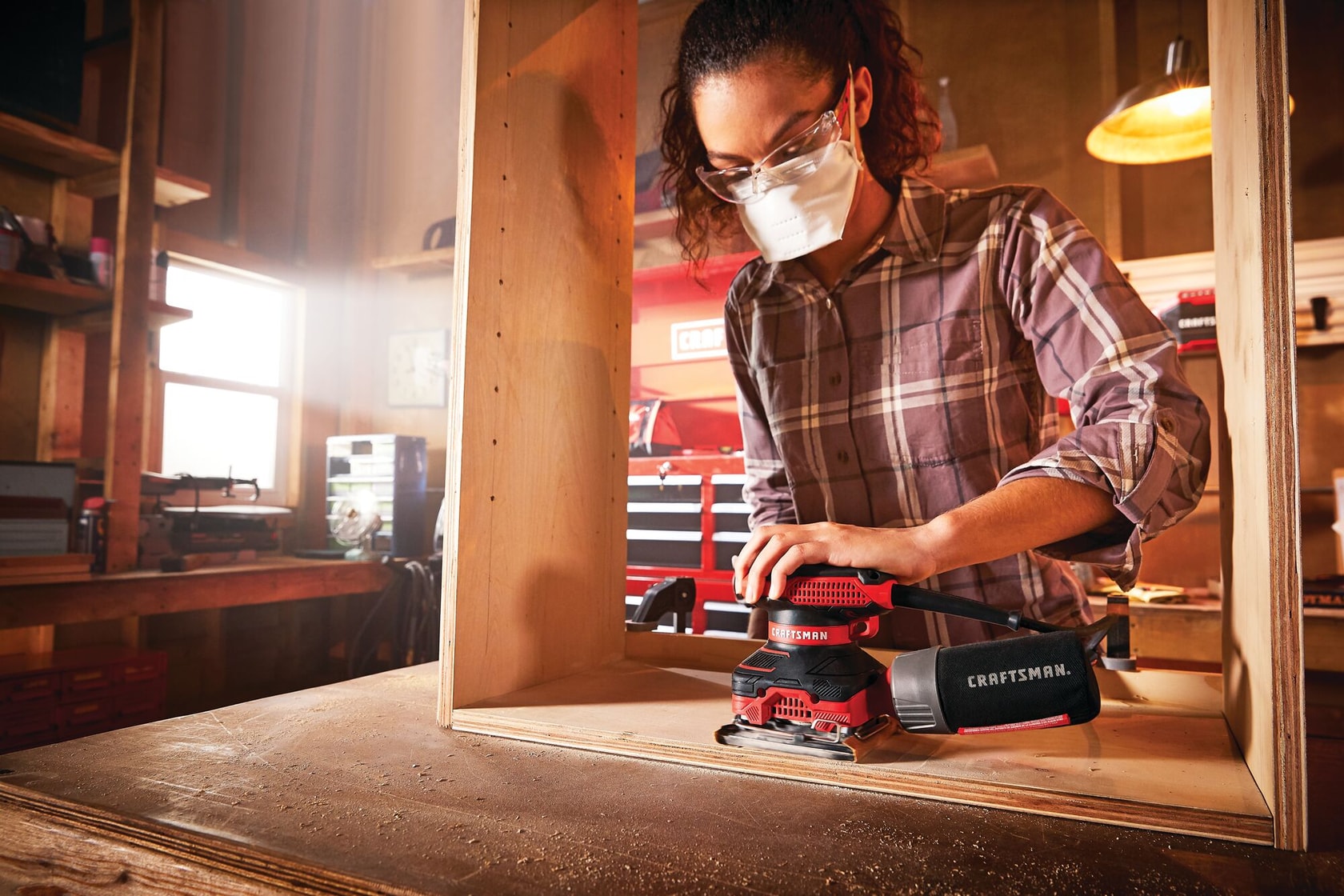 View of CRAFTSMAN Sander being used by consumer