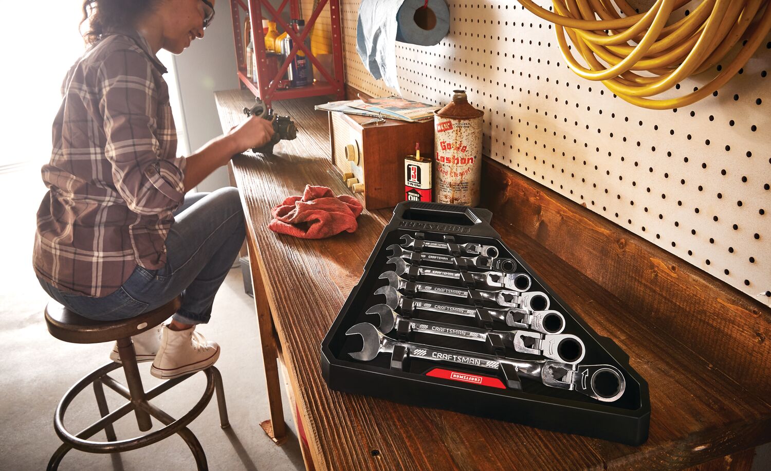 View of CRAFTSMAN Wrenches: Set being used by consumer
