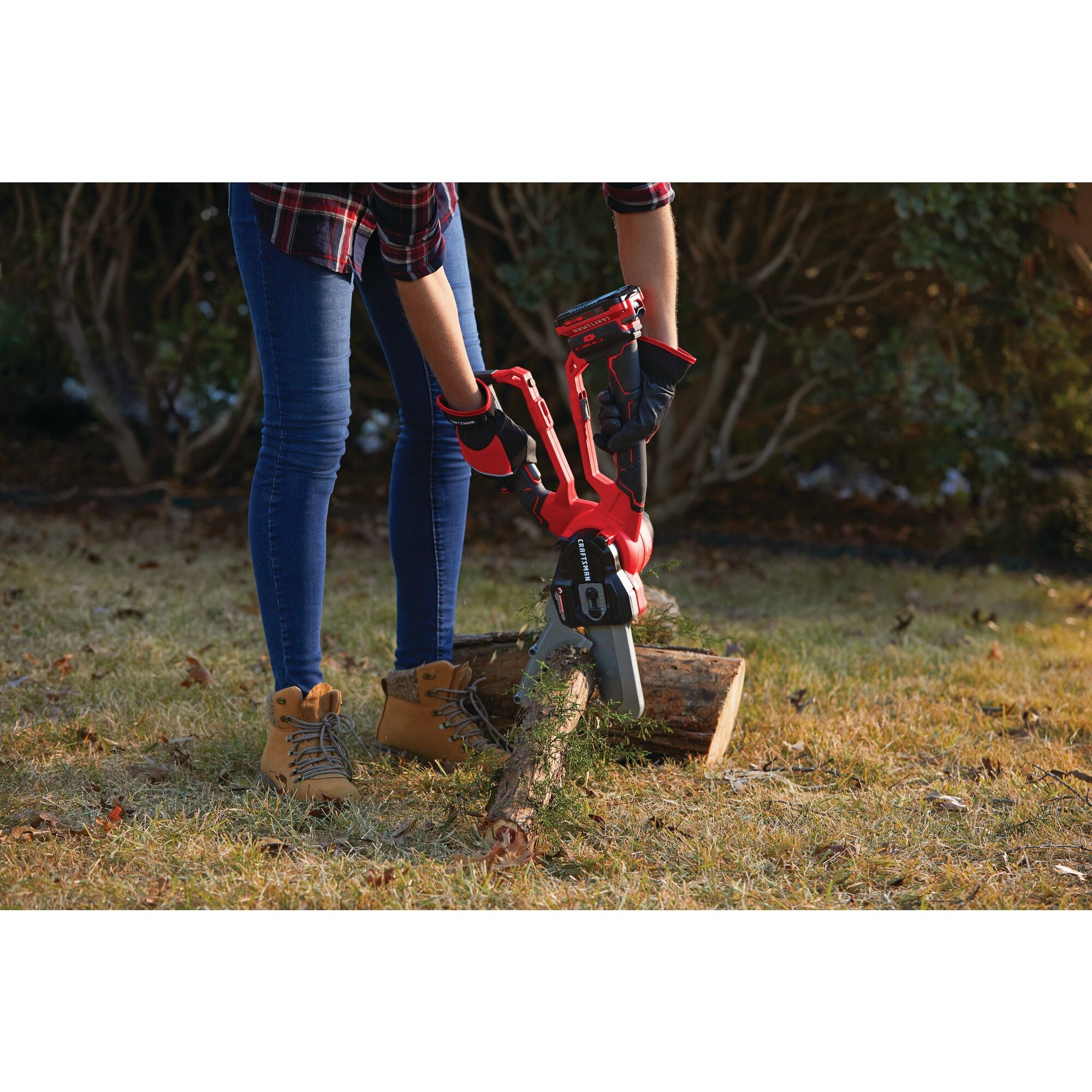 V20* 6-in. Cordless Compact Chainsaw Lopper Kit (2.0Ah) | CRAFTSMAN